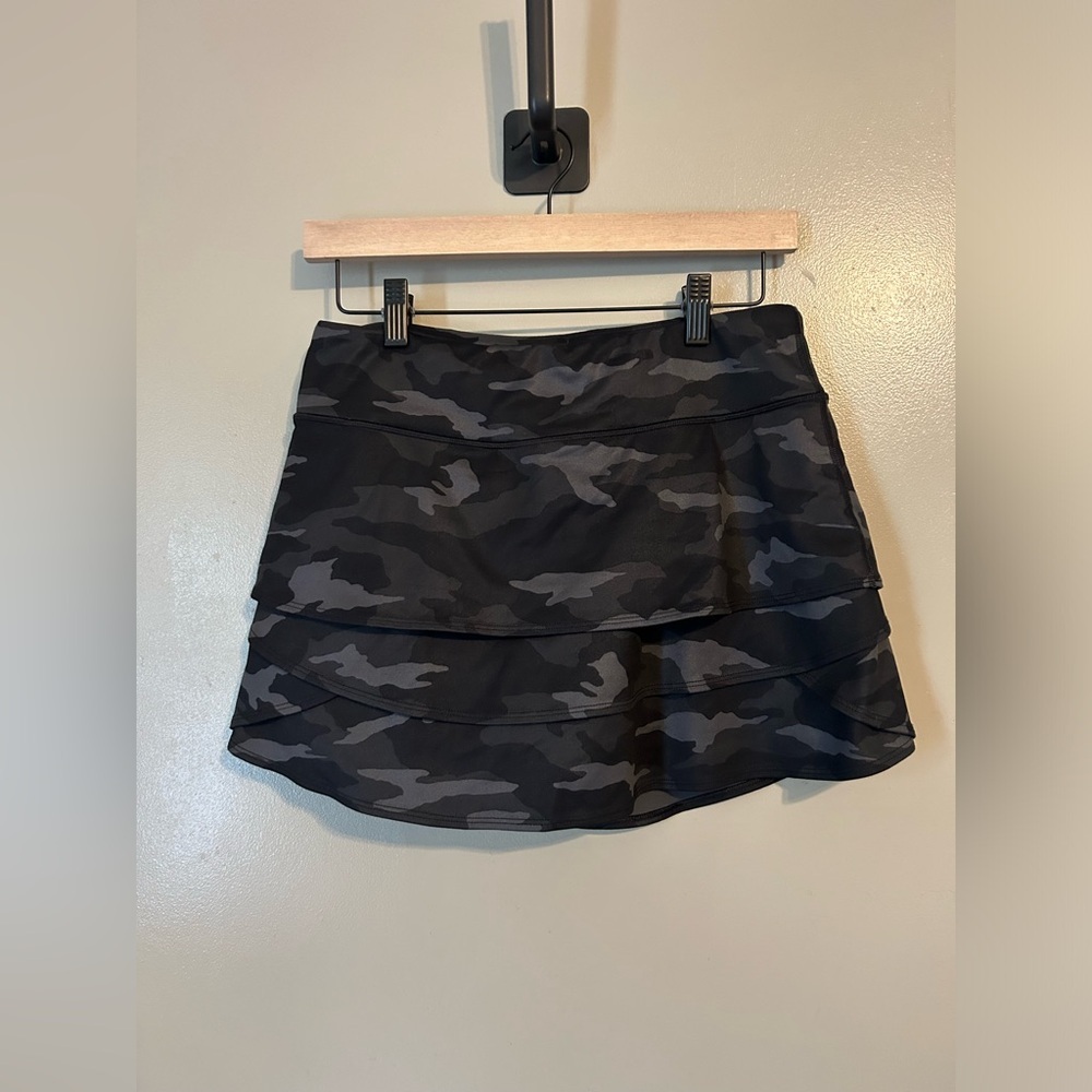 Athleta girl camo lux swing skort size XXL